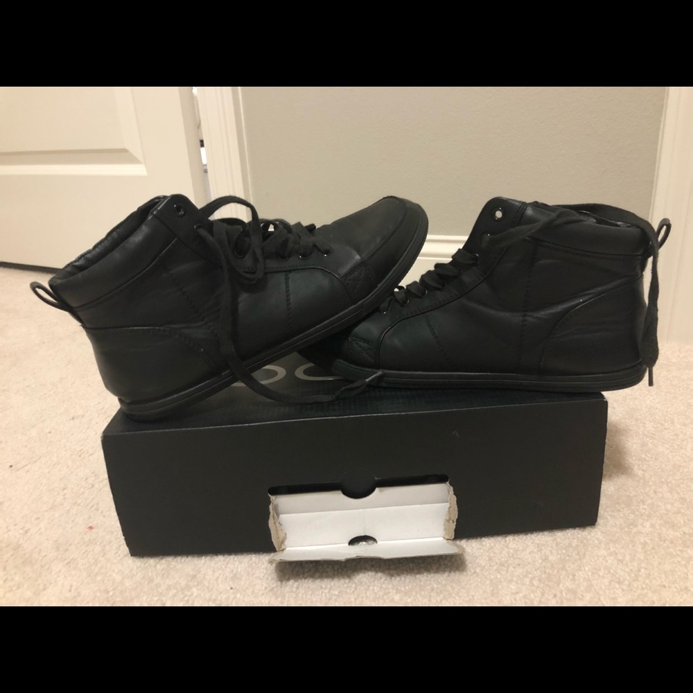 Black Aldo Shoes.